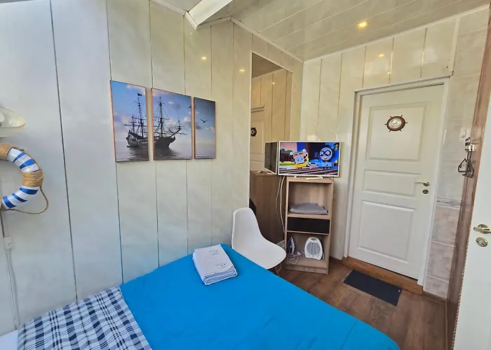 6b Meridian With Sauna Daire